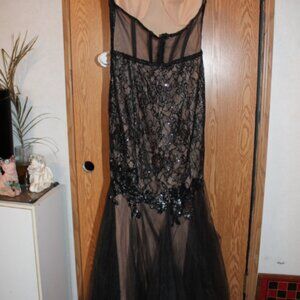 Galina Signature Corset sweetheart beaded formal black Gown Dress